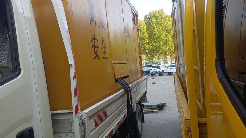 库伦如何判断柴油发电机组和UPS电源的切换时间是否符合要求？